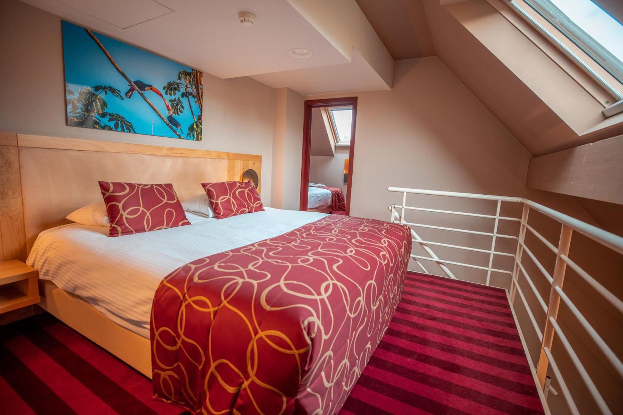 Der Valk Hotel 4*