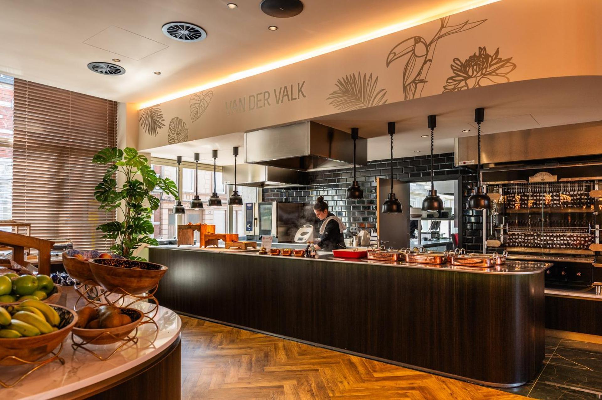 Hotel Der Valk 4*