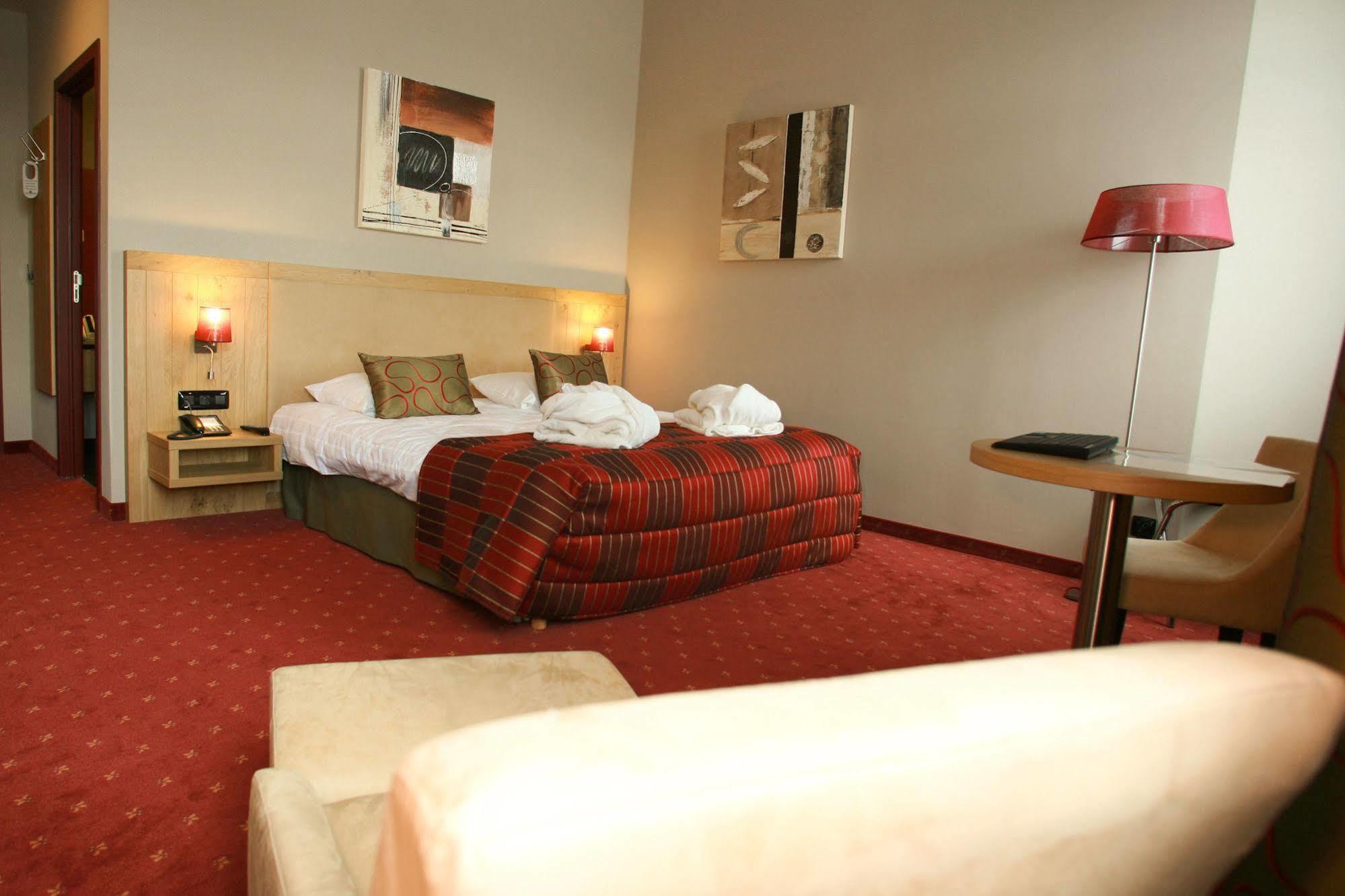 Der Valk Hotel 4*
